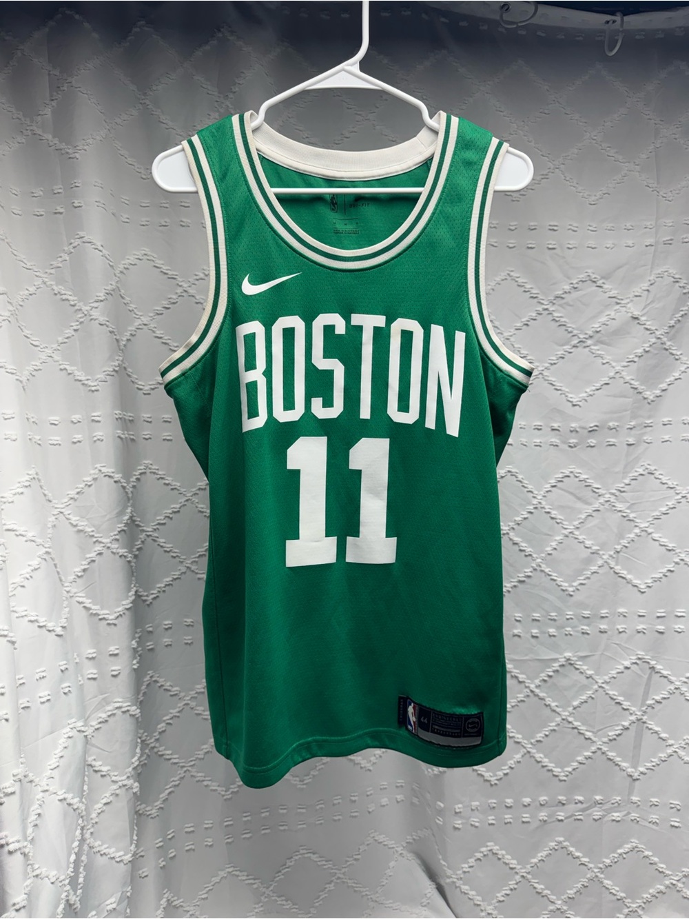 Nike Kyrie Irving Boston Celtics Swingman Jersey - Green - Size M